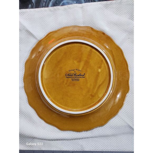 Vintage Wicker by Noble Excellence - Picture 3 of 5